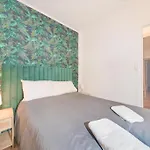 Apartment For 6 Persons In Central Paris